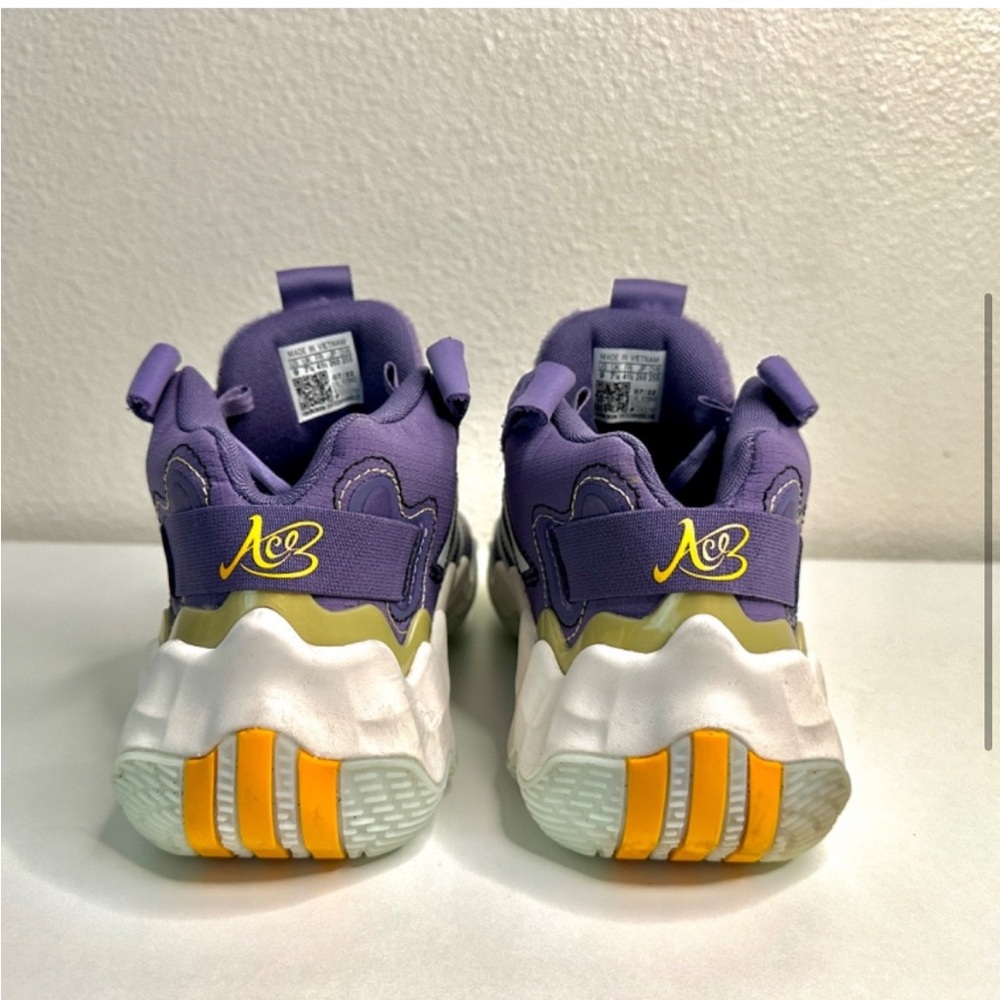 ADIDAS Candace Parker “ACE” Exhibit B Mids - Picture 12 of 16